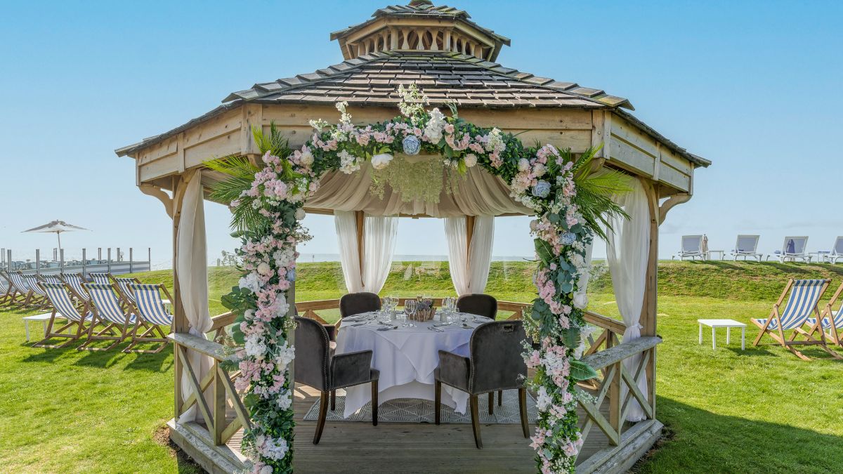 Gallery Item 3 for The Relais Cooden Beach Hotel